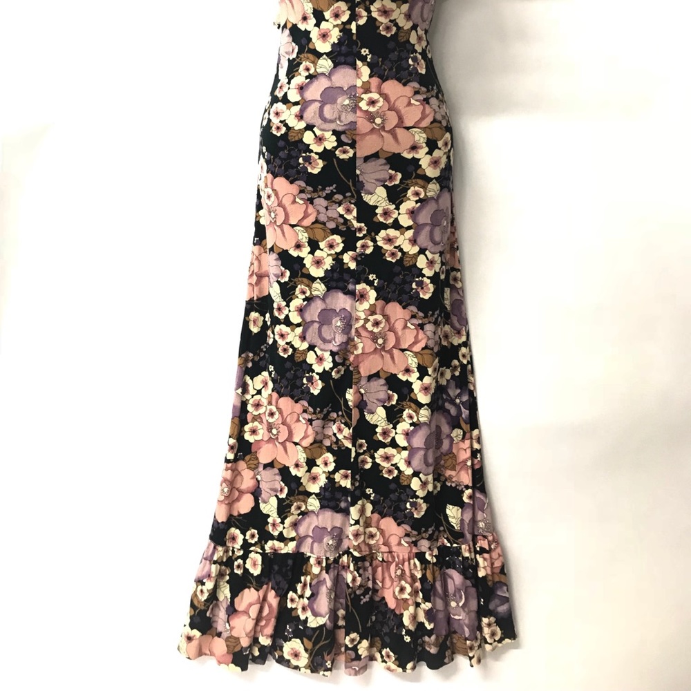 VTG Dark Floral Form Fitting Maxi Dress - Picture 8 of 8